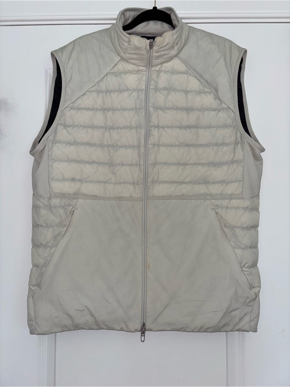 Lululemon Men's Lightweight Quilted Vest - Cream - Picture 4 of 7